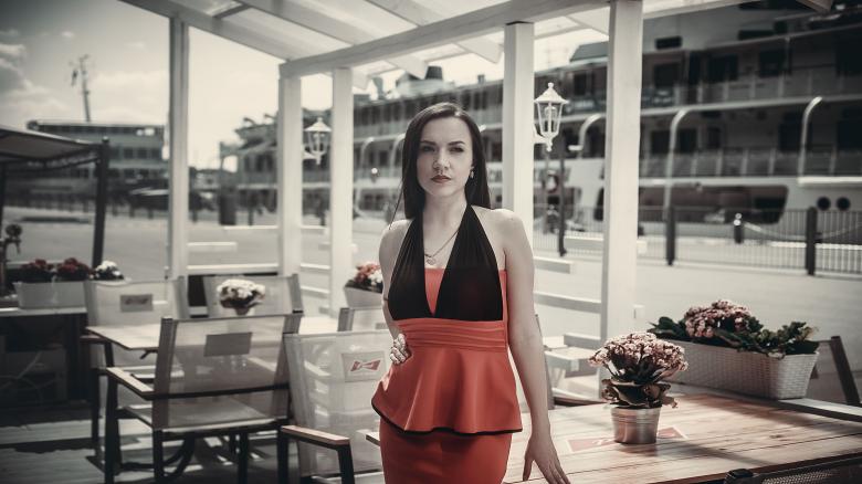 Free stock image of Beauty in Red created by Pixabay