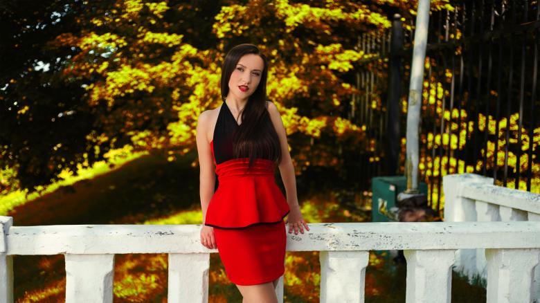 Free stock image of Beauty in Red created by Pixabay