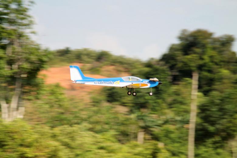Free stock image of Remote Controlled Airplane Passing created by Satrio aribowo