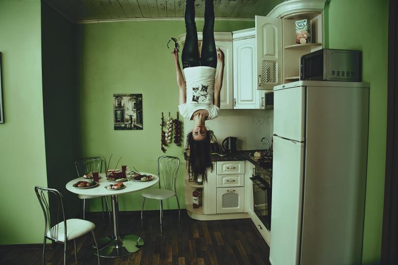 Free stock image of Upside Down in the Kitchen created by Pixabay