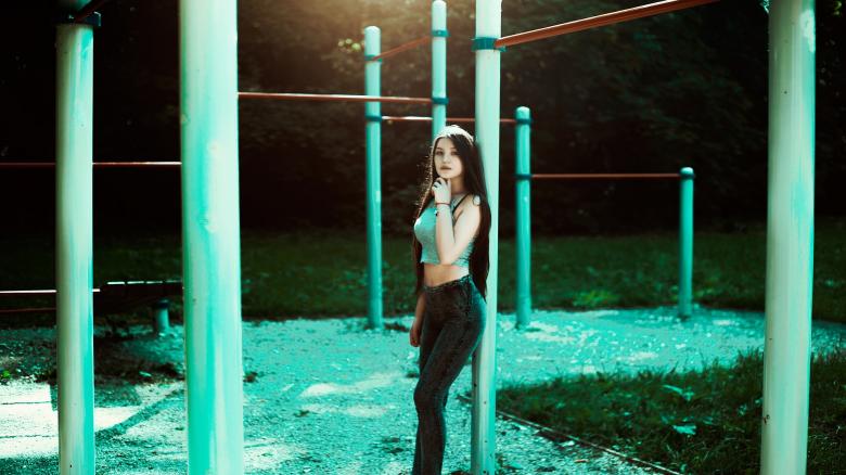 Free stock image of Lady in the Park created by Pixabay