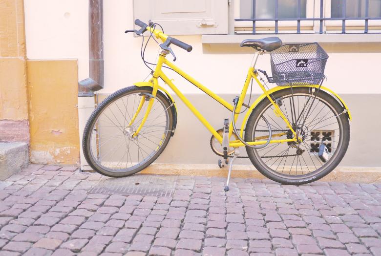 Free stock image of Yellow Bike created by Pixabay