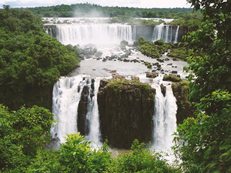 Free stock image of Wild Iguazu Falls created by Pixabay