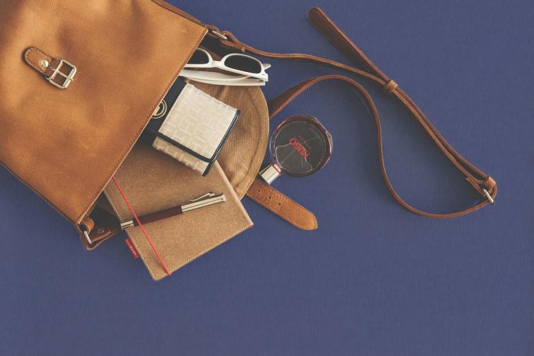 Free stock image of Business Bag created by Pixabay