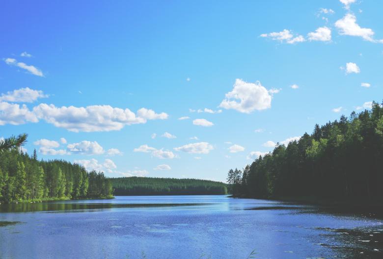 Free stock image of Beautiful Lake created by Pixabay