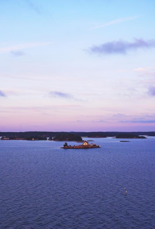 Free stock image of Islands in the Sea created by Pixabay