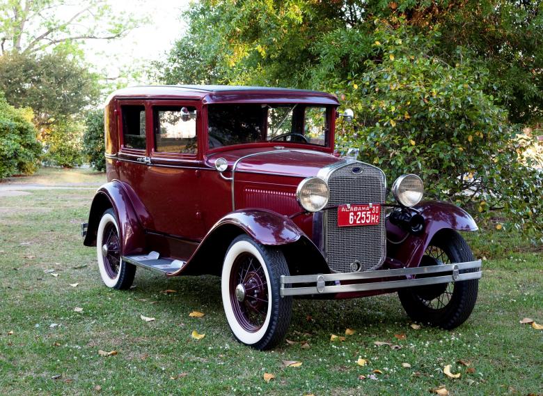 Free stock image of Antique Car created by Pixabay