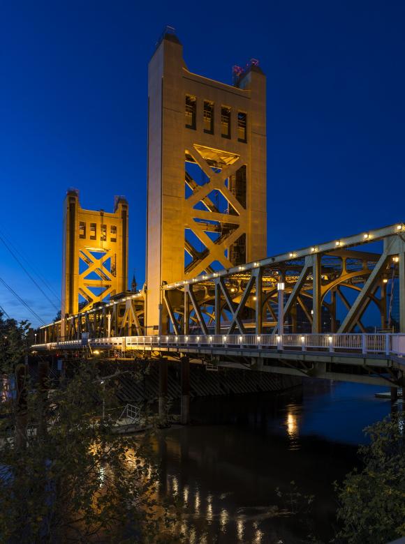 Free stock image of Tower Bridge created by Pixabay