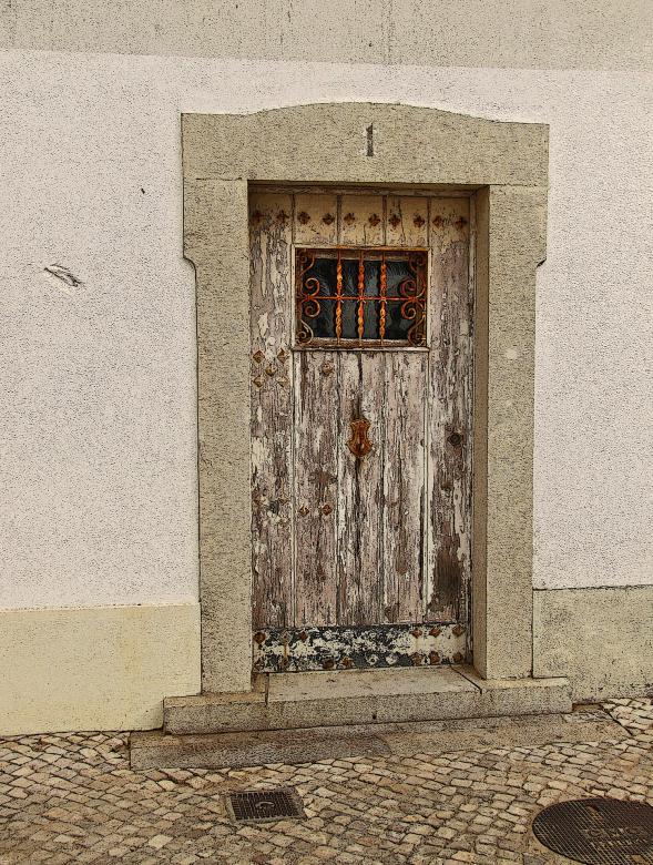 Free stock image of Old Wooden Door created by Pixabay