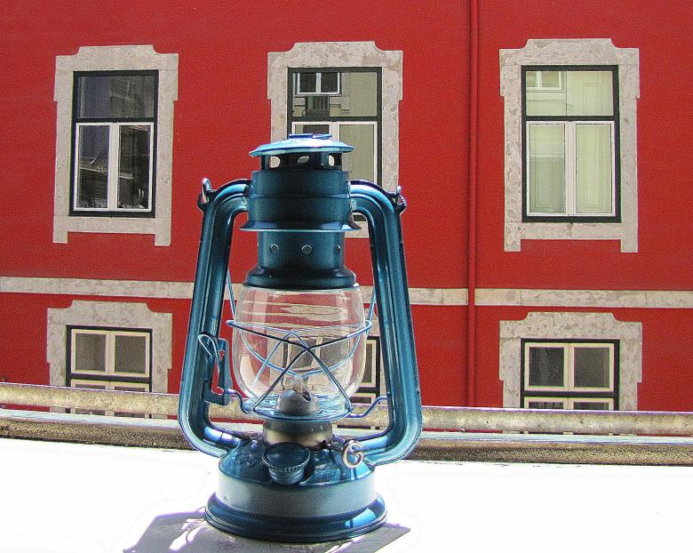 Free stock image of Lamp and Windows created by Pixabay