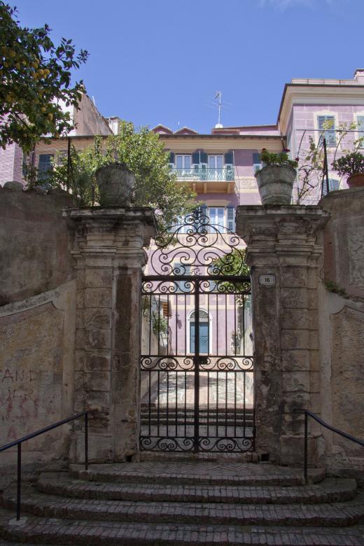 Free stock image of In Sanremo created by Pixabay