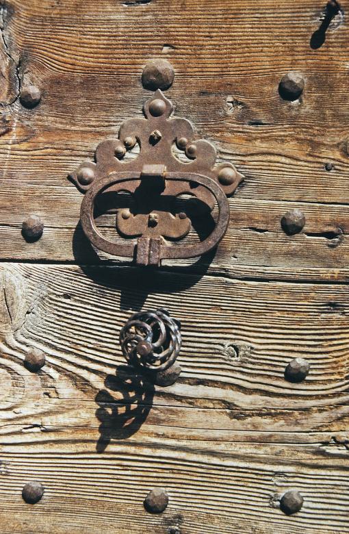 Free stock image of Old Door Knocker created by Pixabay
