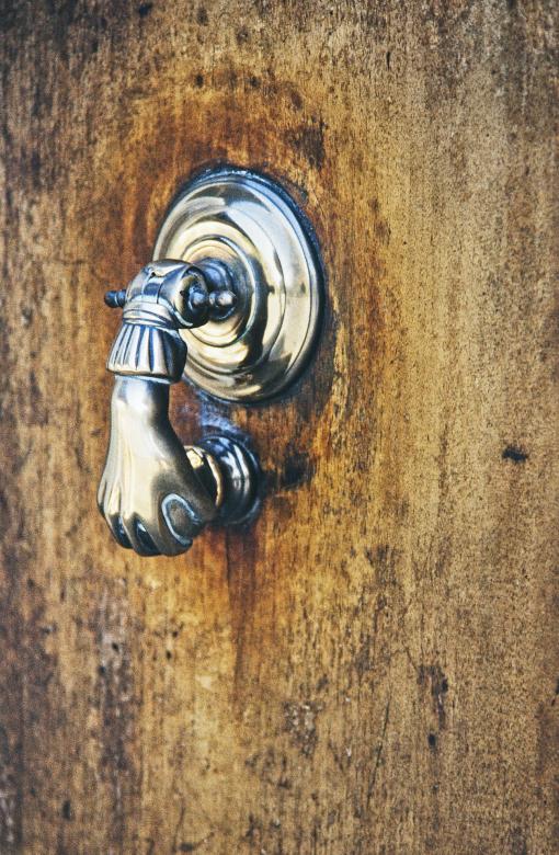 Free stock image of Door Knocker created by Pixabay