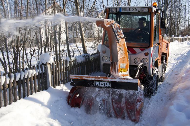 Free stock image of Snow Thrower created by Pixabay