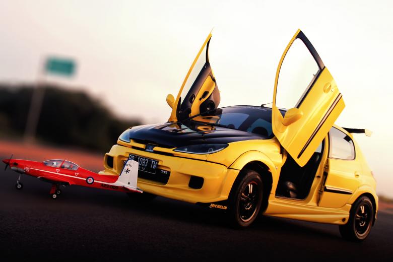 Free stock image of Phoenix Pc9 vs Peugeot created by Satrio aribowo