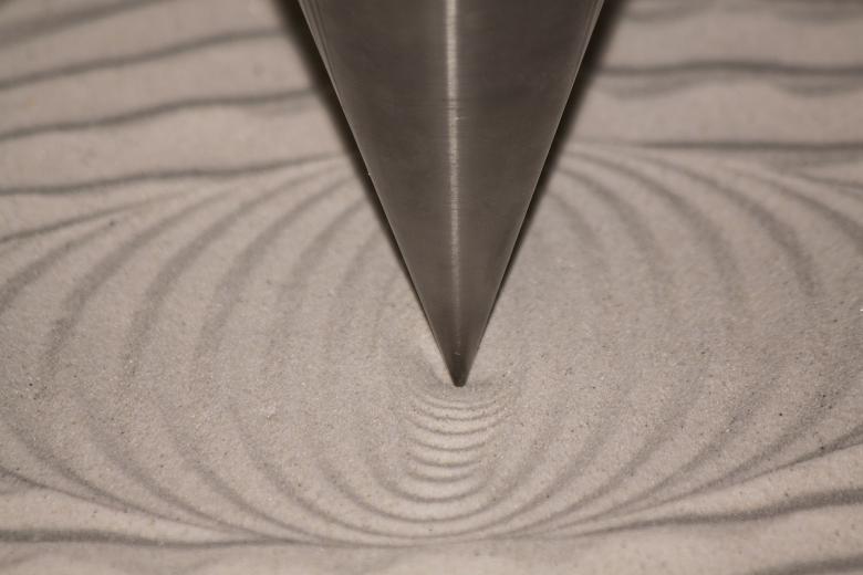 Free stock image of Foucault Pendulum created by Pixabay