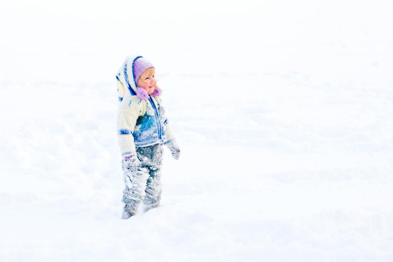 Free stock image of Child Playing in Winter created by Pixabay