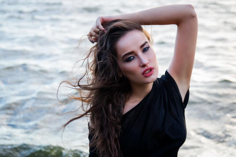 Free stock image of Beauty in Black created by Pixabay