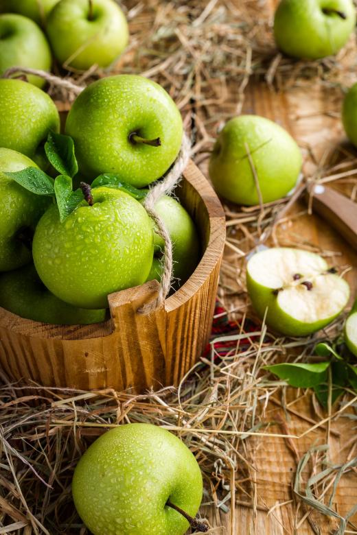 Free stock image of Green Apples created by Pixabay
