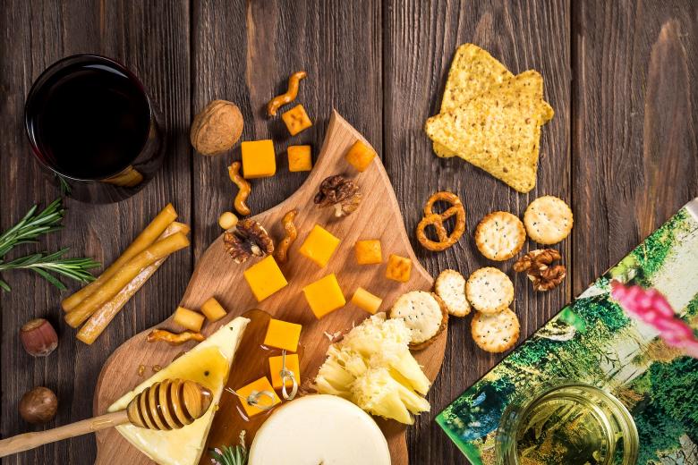 Free stock image of Kitchen Table created by Pixabay