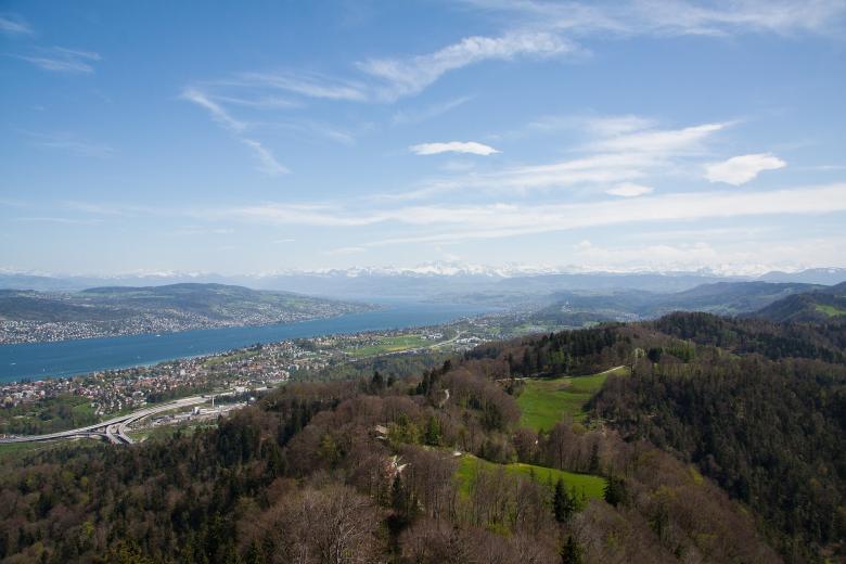 Free stock image of Lake Zurich created by Pixabay