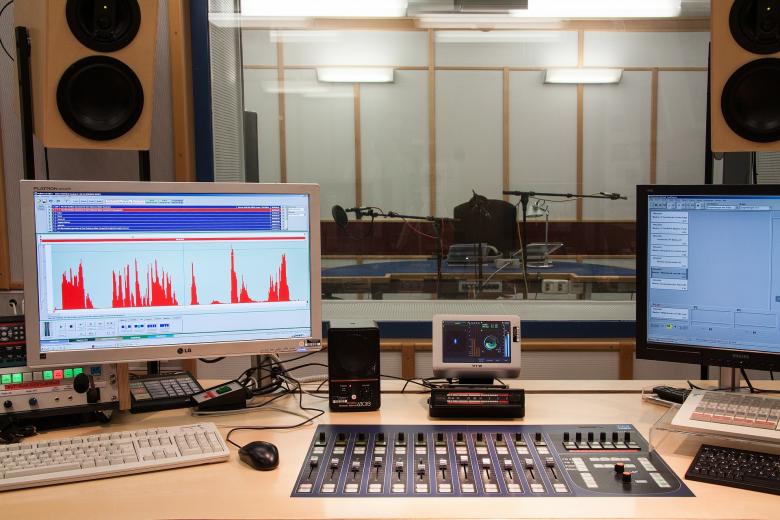 Free stock image of Sound Studio created by Pixabay