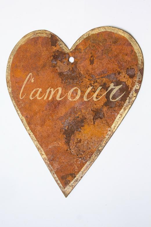 Free stock image of Grungy Heart created by Pixabay
