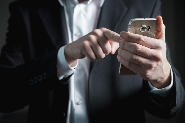 Free stock image of Using Mobile created by Pixabay