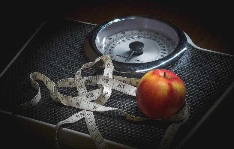 Free stock image of Weighing an Apple created by Pixabay