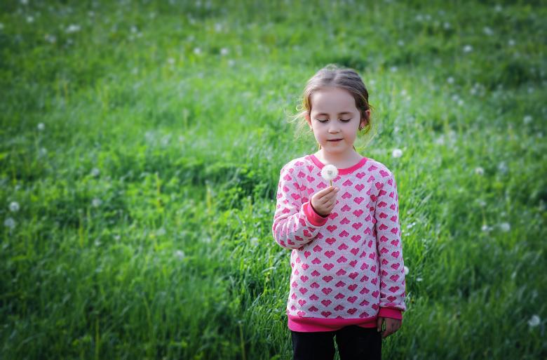 Free stock image of Girl with a Dandelion  created by Pixabay