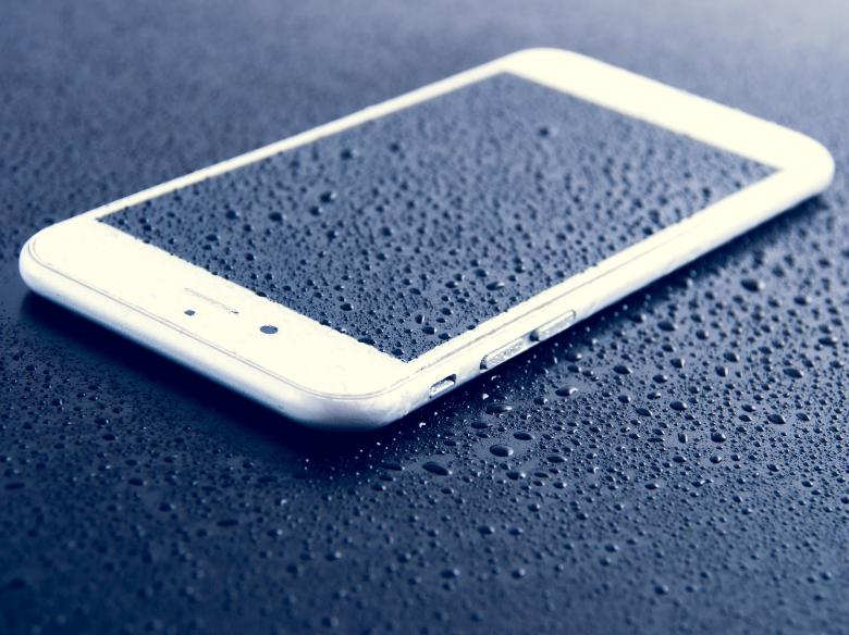 Free stock image of Drops on the White Mobile created by Pixabay