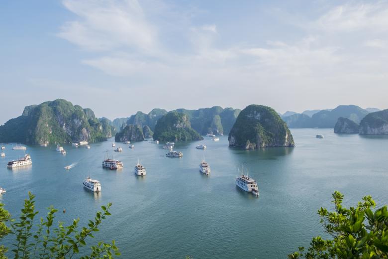 Free stock image of Ha Long Bay Sea Traffic created by Jie-Jie 李介介