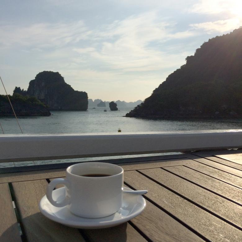 Free stock image of Drinking Coffee in Ha Long Bay created by Jie-Jie 李介介