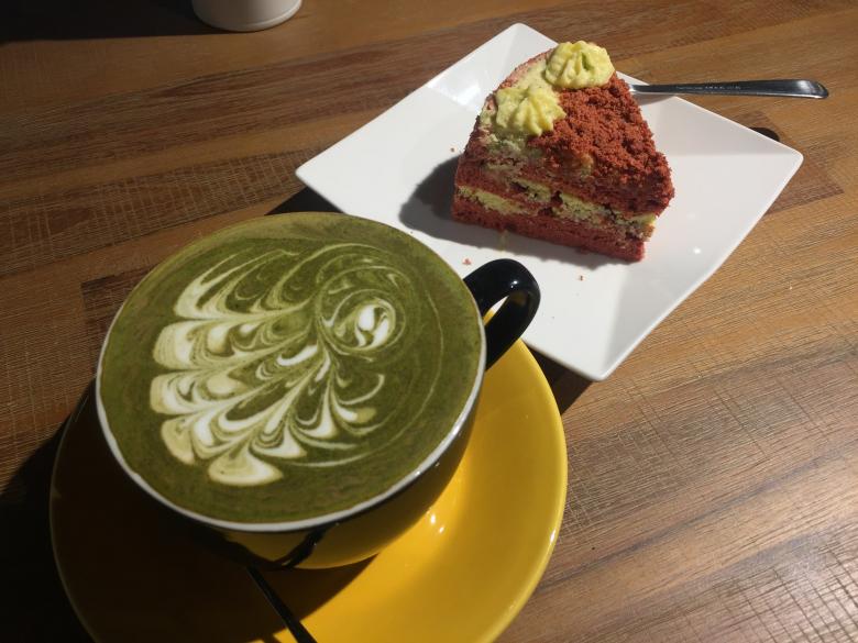 Free stock image of Green Coffee Drink and Cake created by Chen Yen Ju