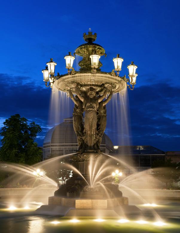 Free stock image of Water Fountain created by Pixabay