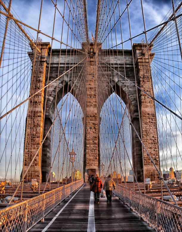 Free stock image of Brooklyn Bridge created by Pixabay