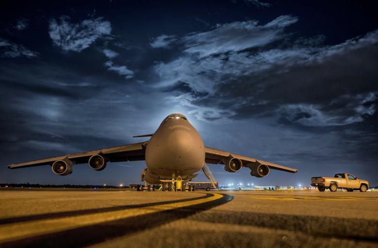 Free stock image of Plane at the Airport created by Pixabay