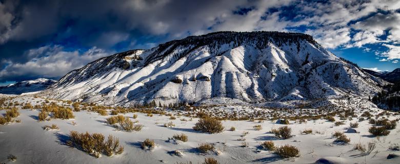 Free stock image of Frozen Mountain created by Pixabay