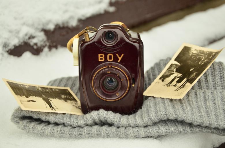 Free stock image of Old Camera created by Pixabay