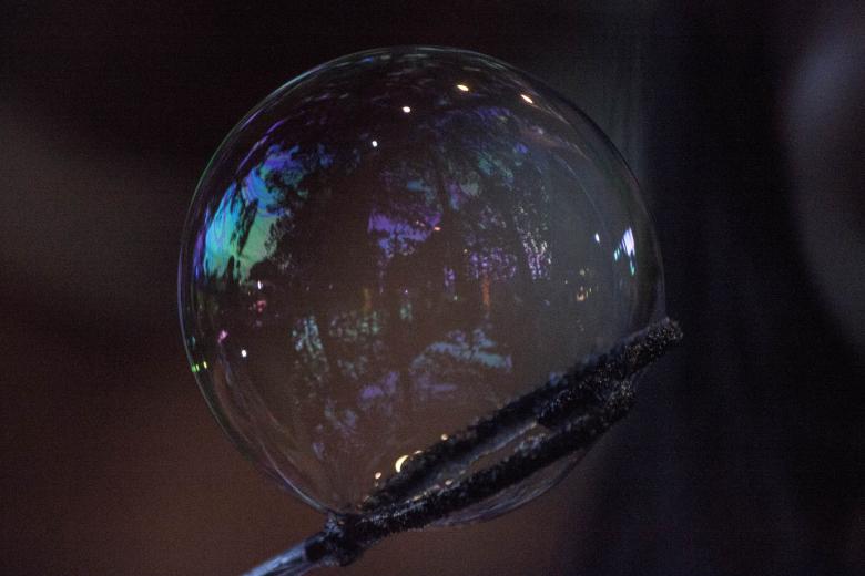 Free stock image of Making a Soap Bubble created by Eduardo Soares Bogosian