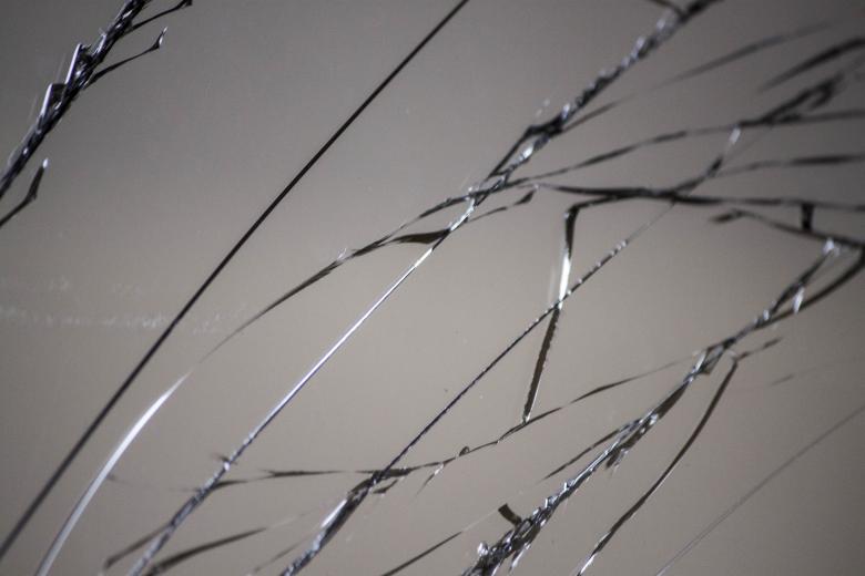 Free stock image of Shattered Glass Background created by Eduardo Soares Bogosian