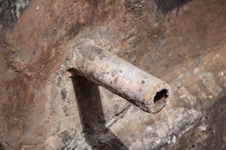Free stock image of Gritty outlet pipe created by Eduardo Soares Bogosian