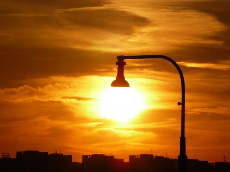 Free stock image of Lamp in the Morning created by Pixabay