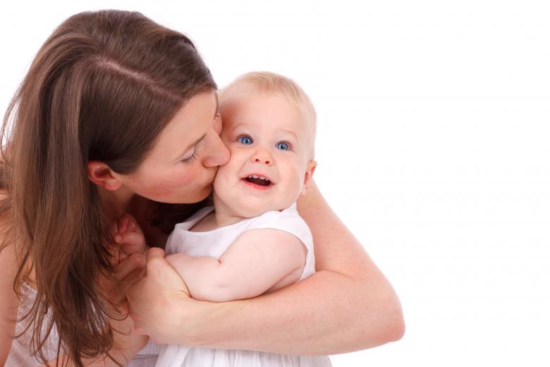 Free stock image of Mother's Love created by Pixabay