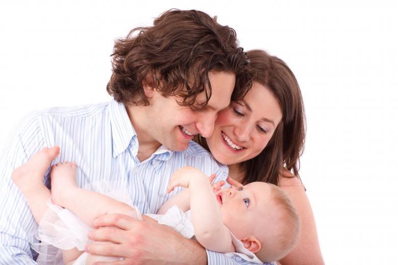 Free stock image of Beautiful Family created by Pixabay