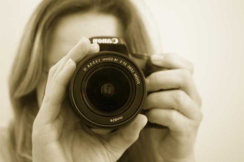 Free stock image of Girl with Camera created by Pixabay
