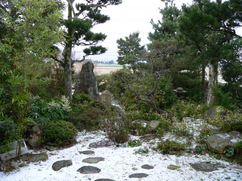 Free stock image of Light snowfall in a Japanese garden created by James Jack