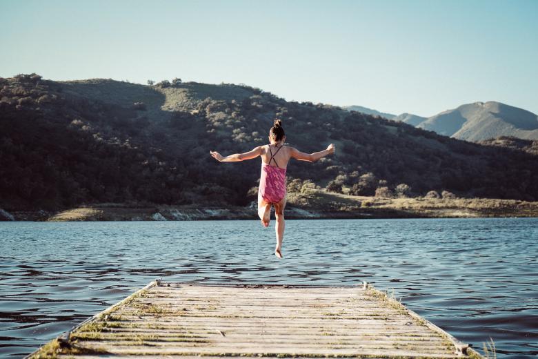 Free stock image of Jumping in the Water created by Pixabay