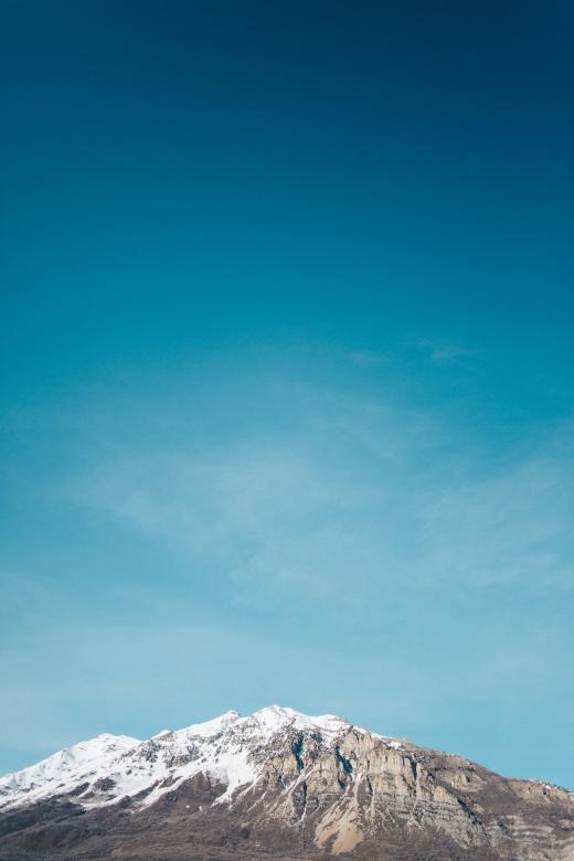 Free stock image of Frozen Mountain created by Pixabay