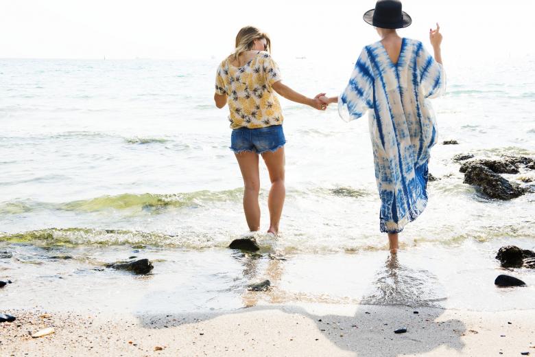 Free stock image of Friends on the Beach created by Pixabay